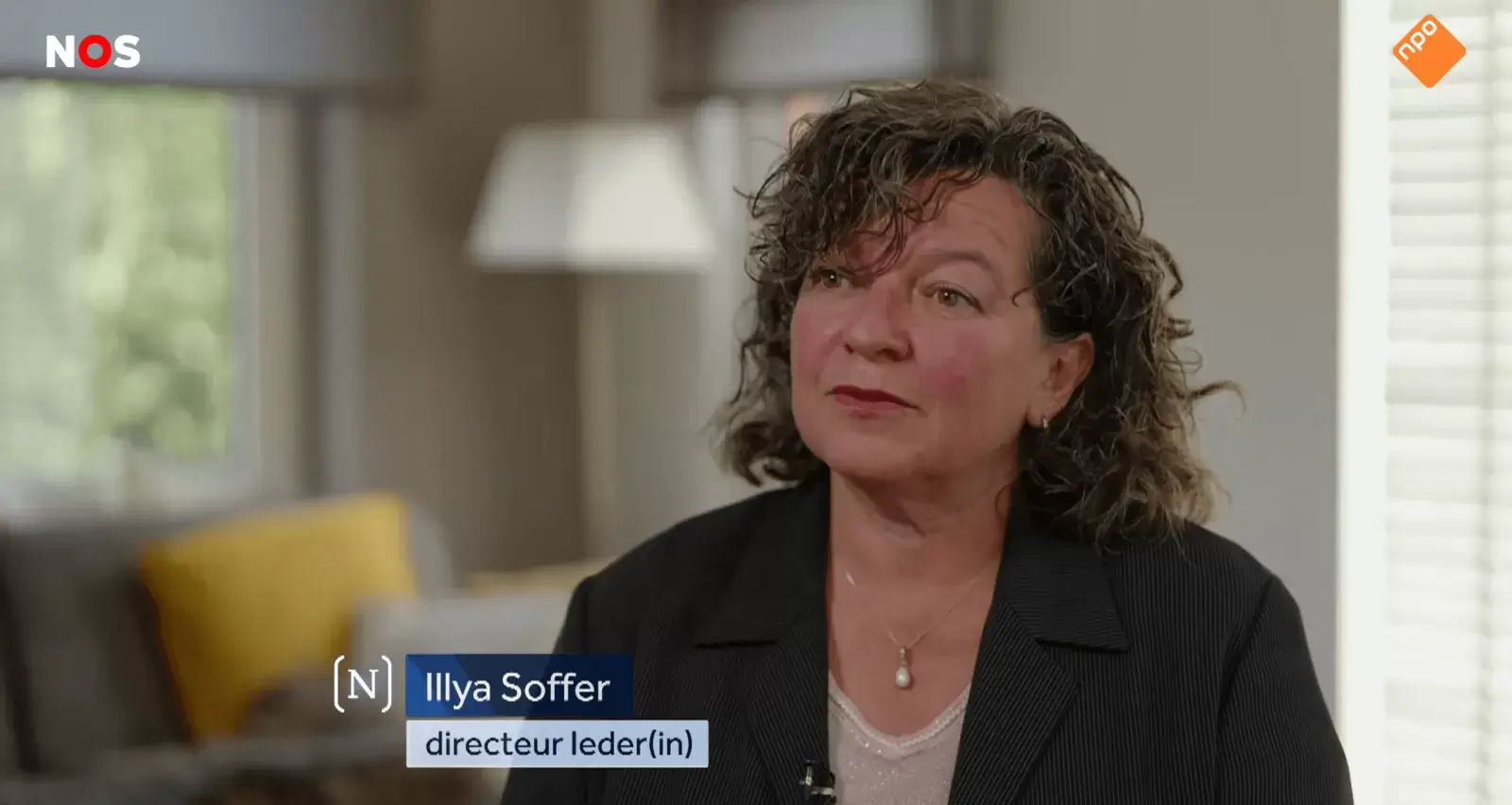 Illya aan het woord tijdens een uitzending van Nieuwsuur.